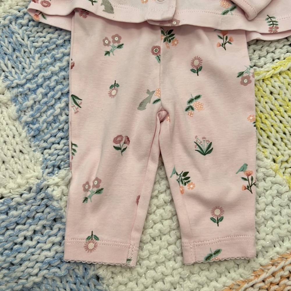 Carters, 3 month- pant set w dainty baby  flower fabric. So cute👼 - Picture 4 of 6